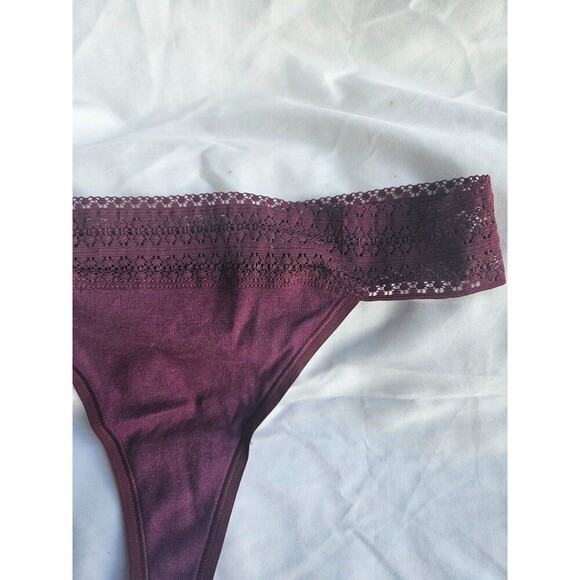 Vintage VICTORIA'S SECRET 100% Cotton Thick Lace  Band Thong Panty M NWT - Picture 2 of 5